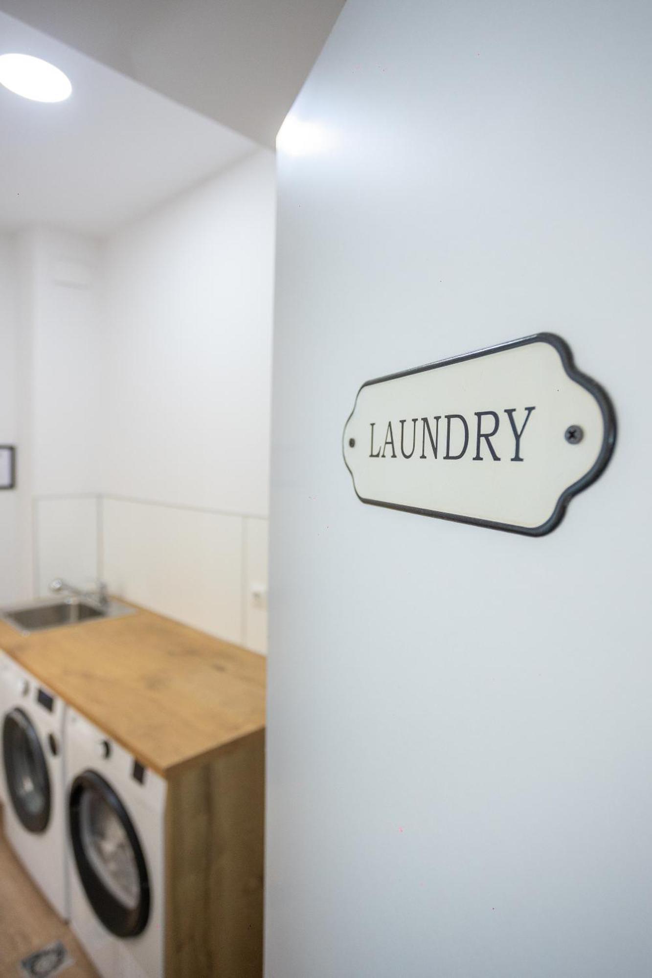 Chinitas Urban Aparments Apartment Malaga Bagian luar foto